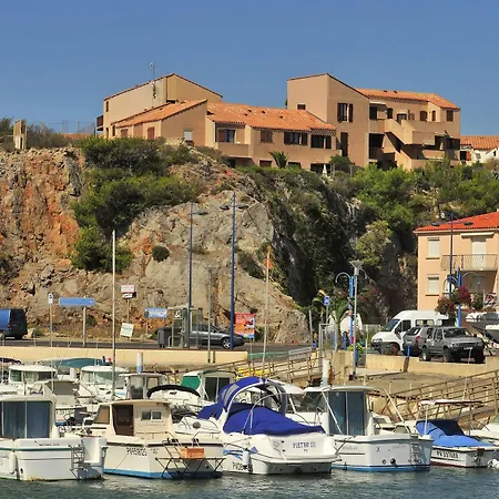 Vvf Narbonne-plage Saint-pierre-la-mer Hotel *